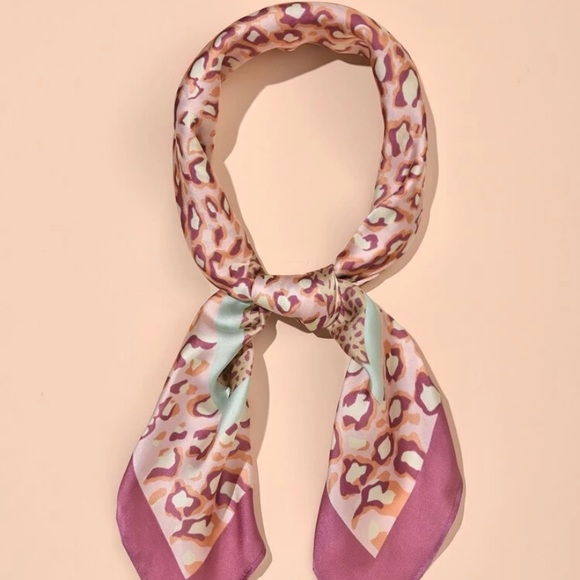 Meet your Posher, Rebecca - Picture 1 of 1